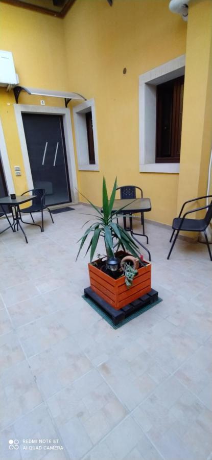 Come A Casa Syracuse Bagian luar foto