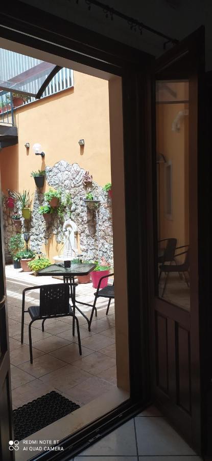 Come A Casa Syracuse Bagian luar foto